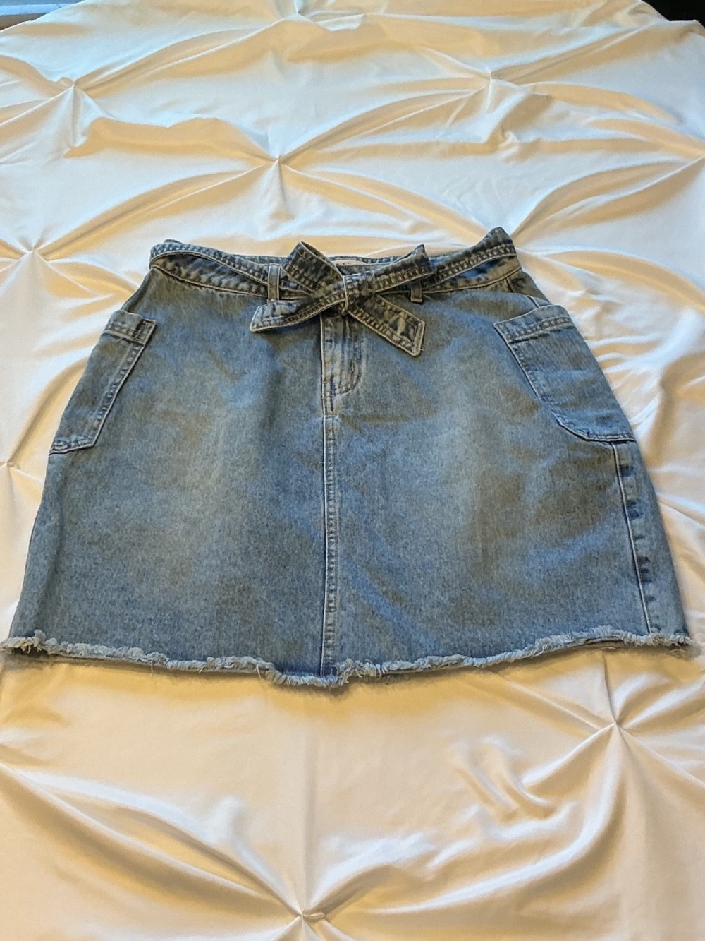 SYBILLA JEAN SKIRT w/ Tie Belt size: Large